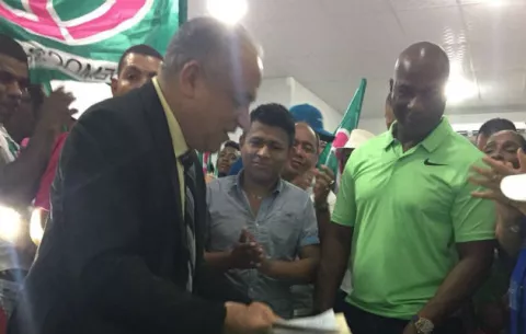 Luis Eduardo Camacho denuncia violación del Pacto Ético Electoral ante el Tribunal Electoral 