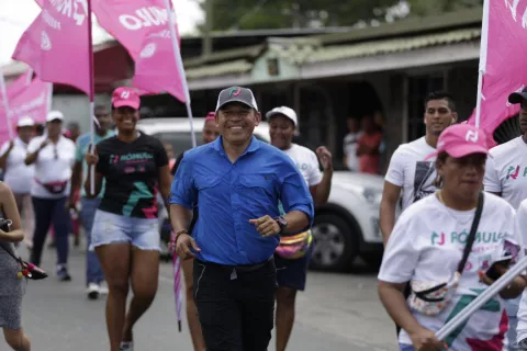 Luis Casís promete soluciones concretas a los problemas que afectan  a la población