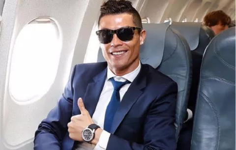Acusan a Cristiano Ronaldo de machista por no jugar fútbol con su hija