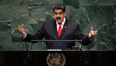 Maduro denuncia en la ONU la "agresión" de EE.UU., pero ofrece diálogo a Trump