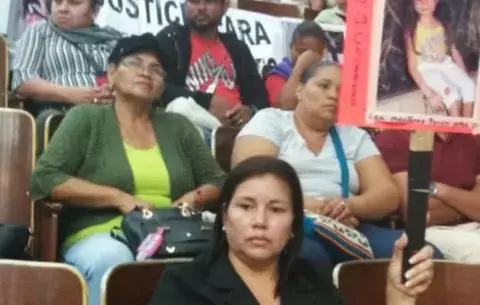 Meten presión para que Asamblea Nacional  discuta proyecto de mala praxis