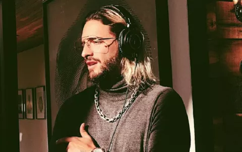  Maluma festejó su cumpleaños con poca ropa causando revuelo en redes sociales