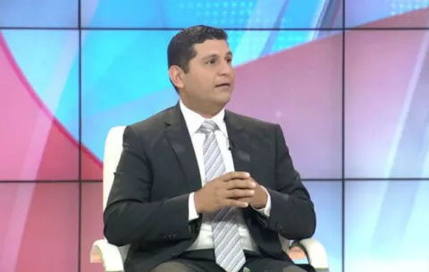 Renuncia secretario ejecutivo de Conades, encargado del cuestionado Programa 100/0 de Juan Carlos Varela