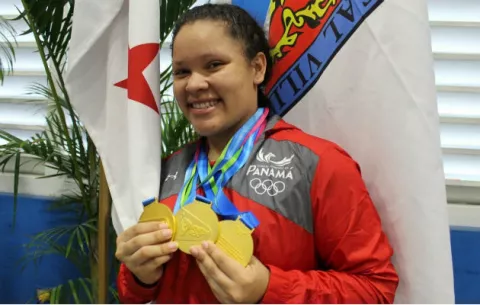 Mariadni Batista gana oro en pesas en Ecuador y Jorge Medina plata 