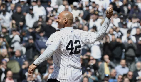 Mariano Rivera emociona al Yankee Stadium