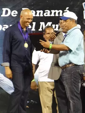 El "Mo", sorprendido por retiro de Jeter 