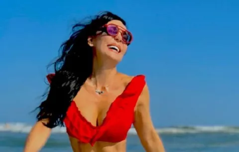 Maribel Guardia goza a su nieto