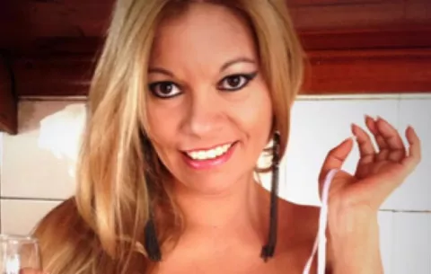 Actriz porno ofrece 18 horas de sexo gratis si Chile derrota a Holanda