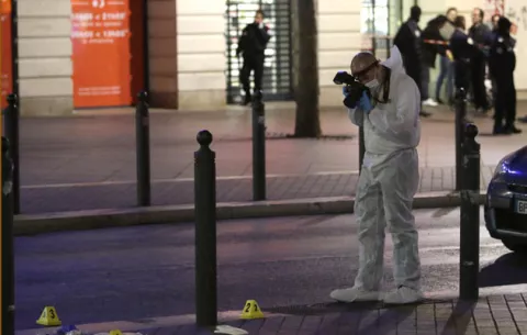Un hombre es abatido luego de herir a dos personas con un cuchillo en Marsella