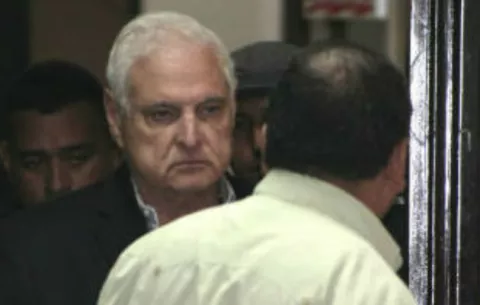 Sistema Penitenciario amenaza con acciones disciplinarias a Ricardo Martinelli