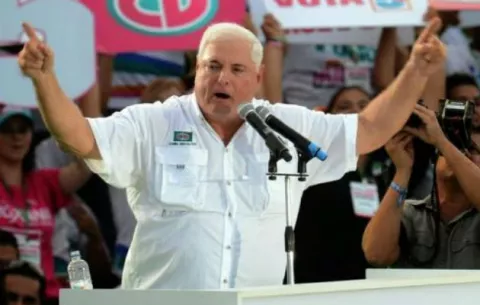 Piden al Tribunal Electoral certificación de Ricardo Martinelli