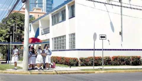 Cámara de Comercio está de acuerdo que sean los colegios privados los que decidan el costo de sus matrículas