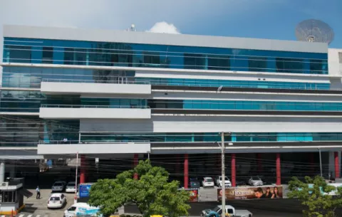 Medcom despide a 42 colaboradores 