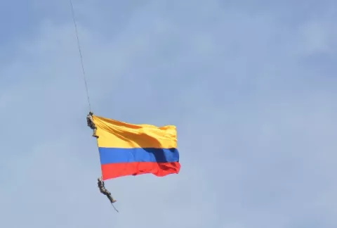 Investigan la muerte de dos miembros de la Fuerza Aérea Colombiana