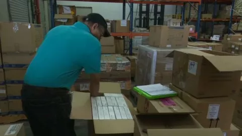 Pacientes exigen una investigación por el hallazgo de los contenedores con medicamentos vencidos