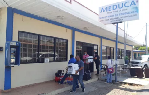 Oficinas del Meduca en Herrera siguen cerradas por contaminación