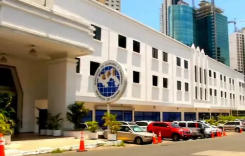 Ministerio de Economía evalúa alternativas para el traslado de sus oficinas