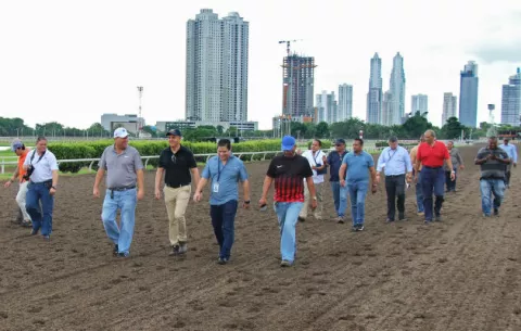 Gobierno nacional gestiona dinero para pagar premios del hipódromo Presidente Remón