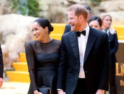 Vecinos de Meghan y Harry no pueden saludar a la pareja real
