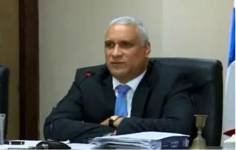 Defensa de Ricardo Martinelli presenta recurso para agilizar evaluación de pruebas