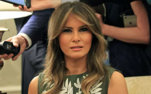 Melania Trump dice que no confía en cierta gente que trabaja en la Casa Blanca