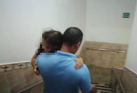 Adolescente que había desaparecido con niña de 4 años tiene historial de evasión del hogar 