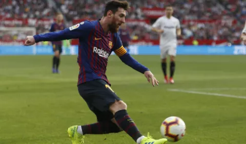 Messi, matador con un triplete y una asistencia