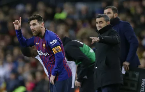 Messi sale al rescate y Barcelona empata ante el Valencia