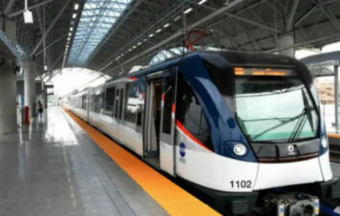 Empresas tras el metro, salpicadas en escándalos