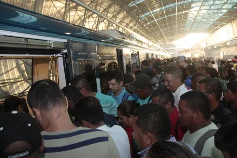A mediados de septiembre instalarán máquinas de recarga en el Metro de Panamá que aceptarán ‘martinellis’