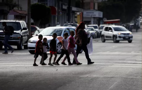 ONG le sugiere a México aplicar un "plan de emergencia" para caravana migrante