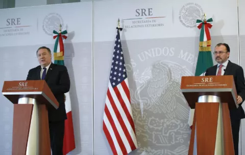 Pompeo pide profundizar cooperación con México para combatir el narcotráfico