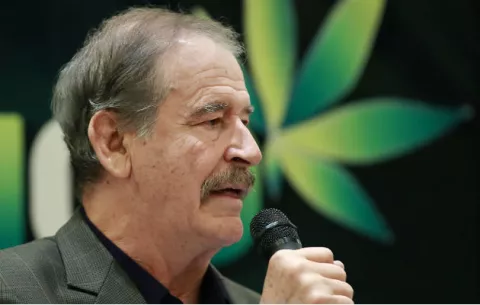 El expresidente mexicano Fox dice que el comando armado intentó ingresar a su casa