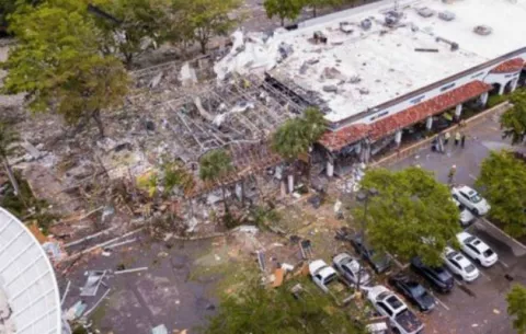 Al menos 15 heridos en explosión en un centro comercial del sur de Florida