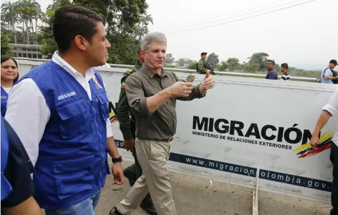 Estados Unidos no tolerará asistencia militar extranjera en Venezuela