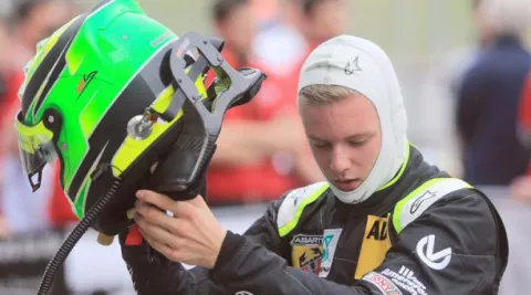 Mick Schumacher  es líder destacado en el Europeo de Fórmula 3