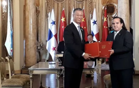 Firman protocolo para exportación de carne bovina panameña a China