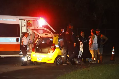 Muere frente a Urgencias del Hospital San Miguel Arcángel; olvidó que está cerrado