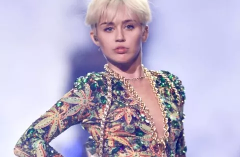 ¿Miley Cyrus está embarazada?