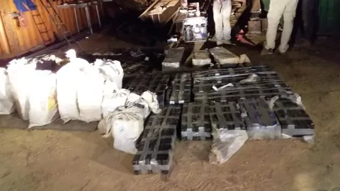 Ministerio Público decomisa droga y auto valorado en 100 mil dólares durante este fin de semana