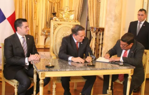 Carlos Aguilar asume el cargo de ministro de Cultura