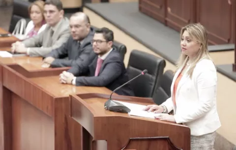 Proyecto “Aprender Haciendo” fue presentado por Ministra de Trabajo ante la Asamblea Nacional