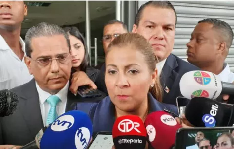 Ministra de Vivienda interpone denuncias por supuestas irregularidades en Techos de Esperanza y Sanidad Básica 