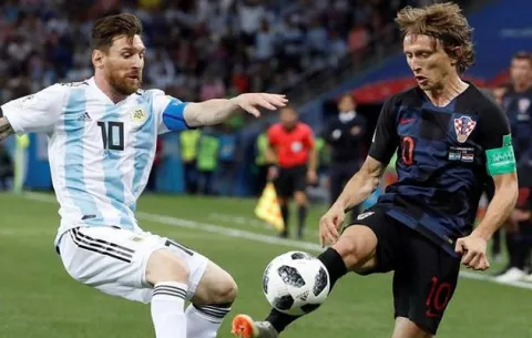Cristiano, Messi y Modric lideran equipo del año 