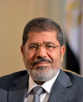 Aplazado al lunes el juicio contra Mursi por la fuga de la cárcel