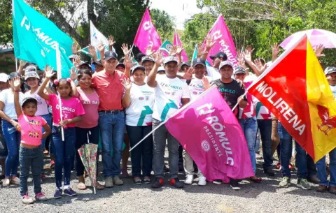 Dirigentes del Molirena declinan sus aspiraciones y se suman a campaña de Rómulo Roux