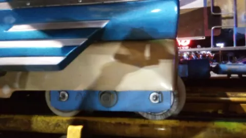Pánico por desperfecto mecánico en la montaña rusa de la Feria de David