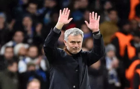 Mourinho pide respeto para el Real madrid y aclara que no lo han contactado