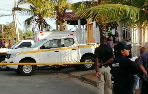 Mujer de avanzada edad fallece calcinada en una residencia en Vacamonte 
