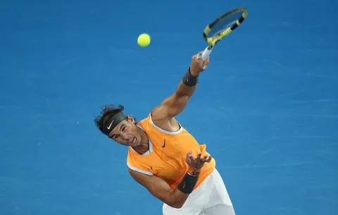 Nadal avanza a la  final; Kvitova y Osaka disputarán el título femenino en Australia